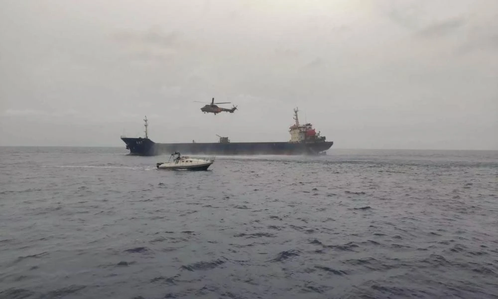 Μυτιλήνη: Μηχανική βλάβη σε φορτηγό πλοίο με 15 ναυτικούς